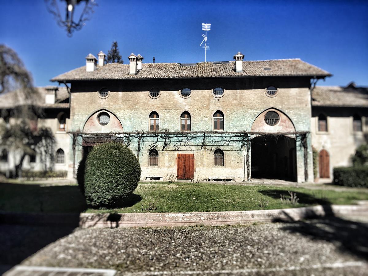 Le Dimore De Il Borgo Del Balsamico Albinea Exterior photo