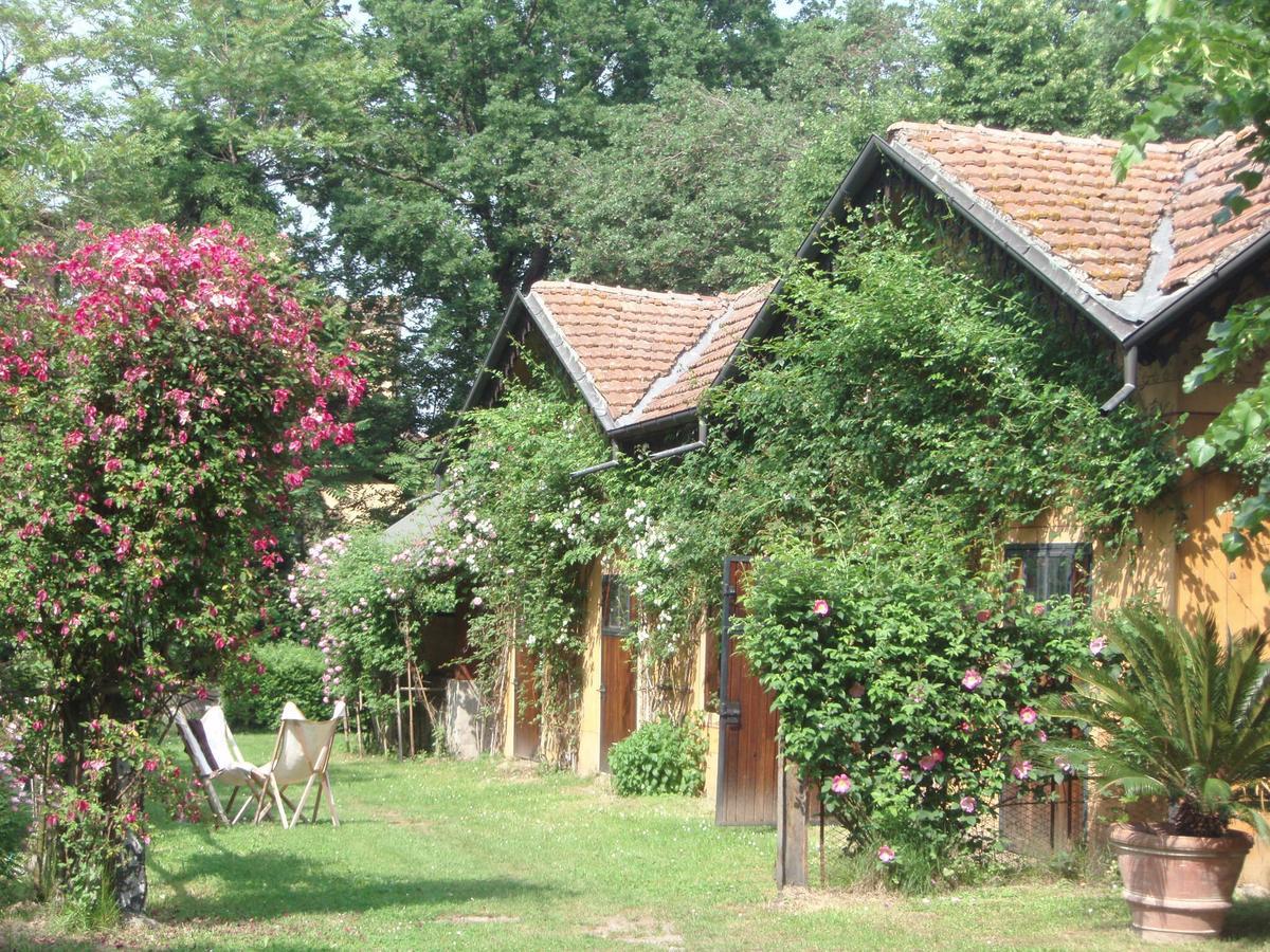 Le Dimore De Il Borgo Del Balsamico Albinea Exterior photo