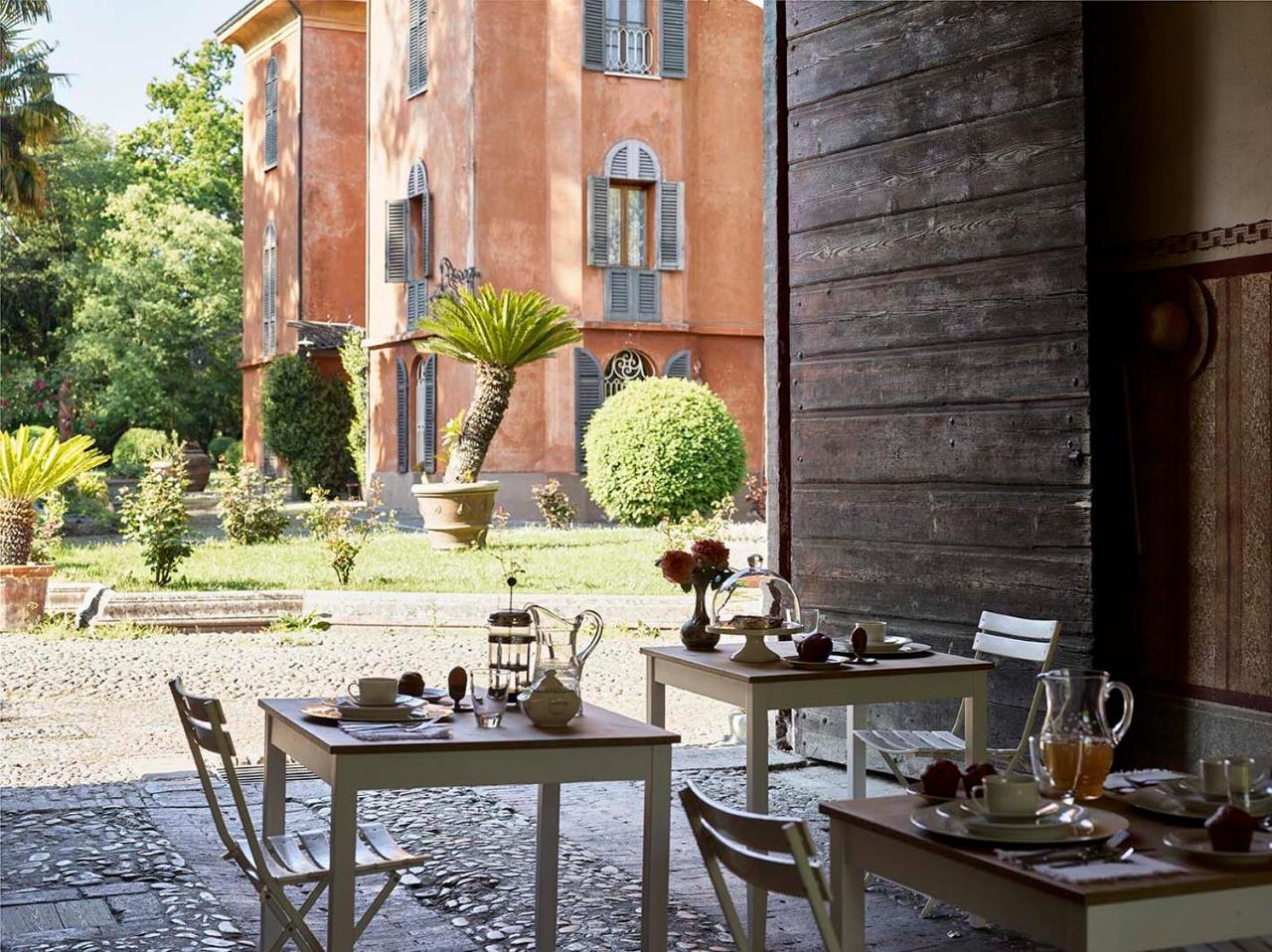 Le Dimore De Il Borgo Del Balsamico Albinea Exterior photo